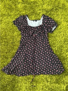 green emerald velvet dress Black Floral Frill Sleeve Martha Midi Dress main image 0
